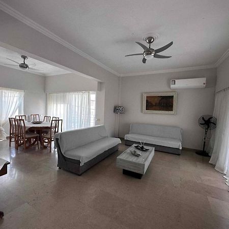 Beach Front Apartment Nea Palatia Exterior foto