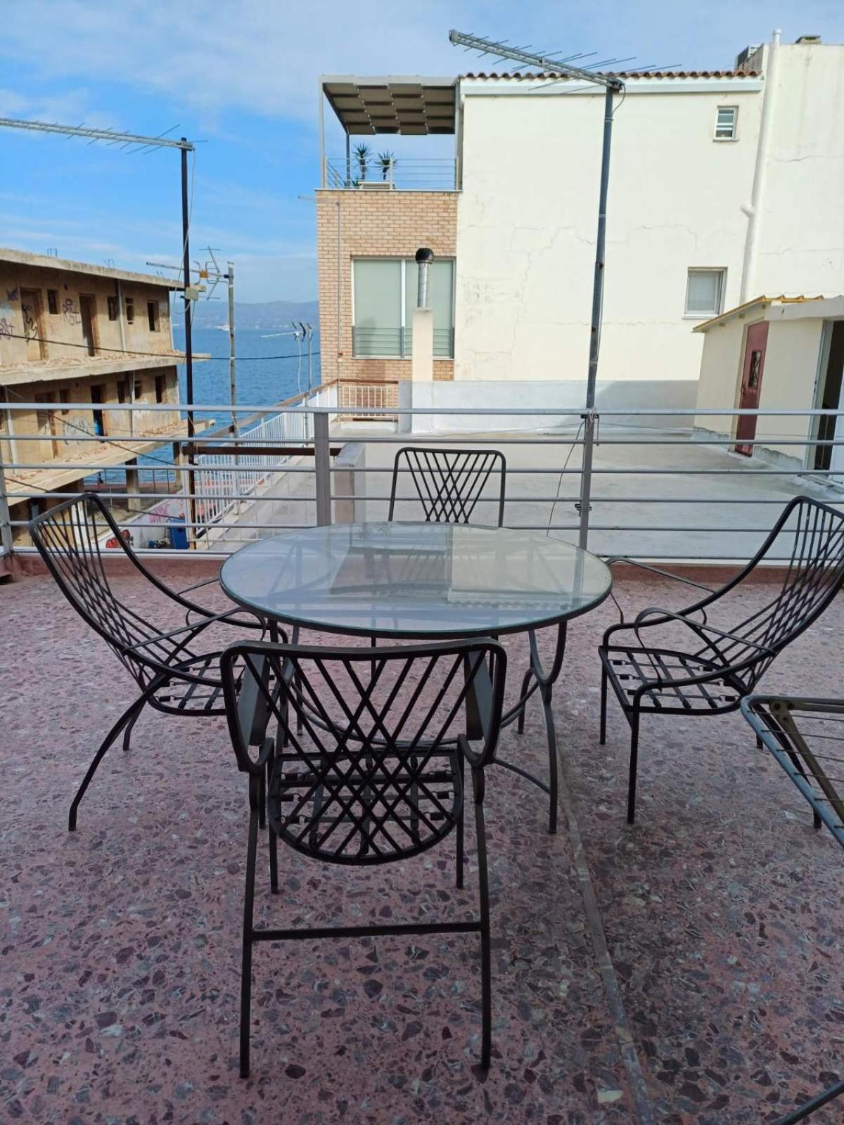 Beach Front Apartment Nea Palatia Exterior foto