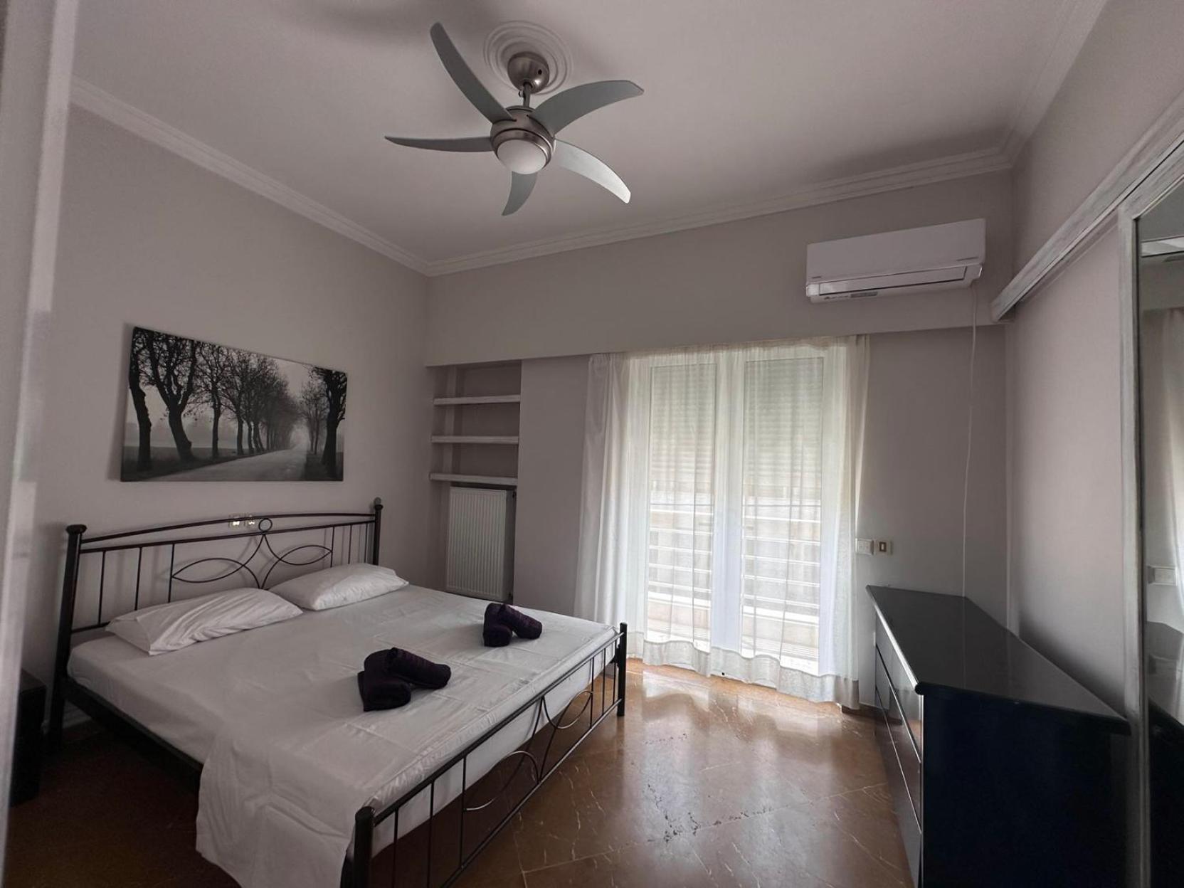 Beach Front Apartment Nea Palatia Exterior foto