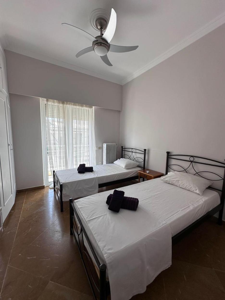 Beach Front Apartment Nea Palatia Exterior foto